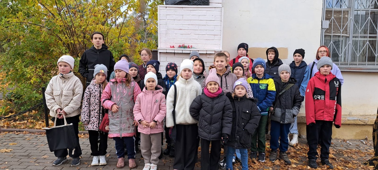 Для воспитанников школьного лагеря была проведена экскурсия «Улицы нашей памяти»..